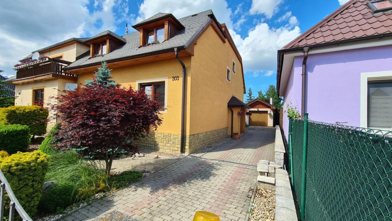 Rodinny Dom "Ako Doma" Velky Slavkov Exterior foto